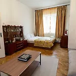 Retro With A Barkyard - Pet Friendly * براشوف