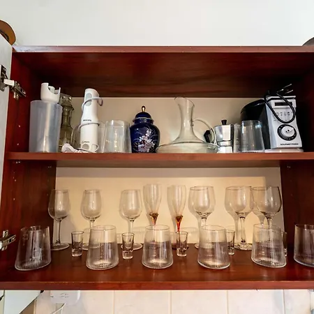 Retro With A Barkyard - Pet Friendly