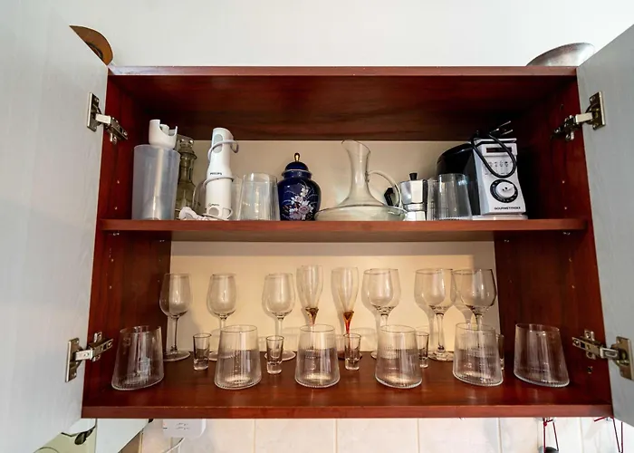 Retro With A Barkyard - Pet Friendly